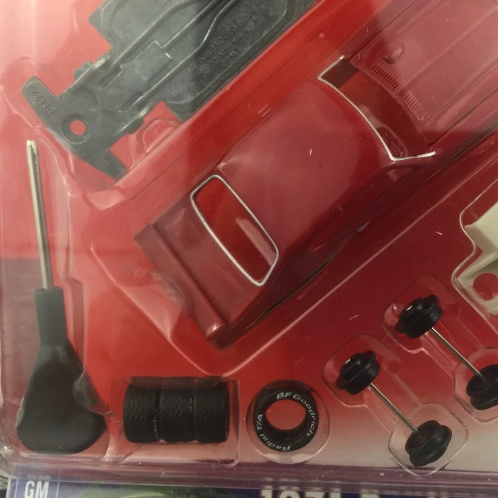 Johnny Lightning Model Kit 1971 71 Pontiac GTO Judge Red Car Die Cast 1/64 Scale
